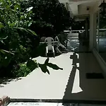 Kent Hotel 3*